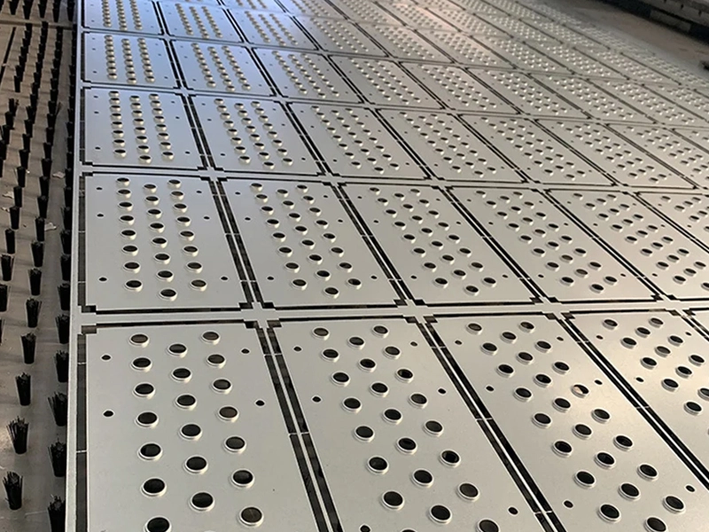 Perforated O-Grip Plank Grating